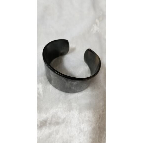 two's company made in India 2" w/1" opening bracelet 1.1563 - Picture 8 of 9